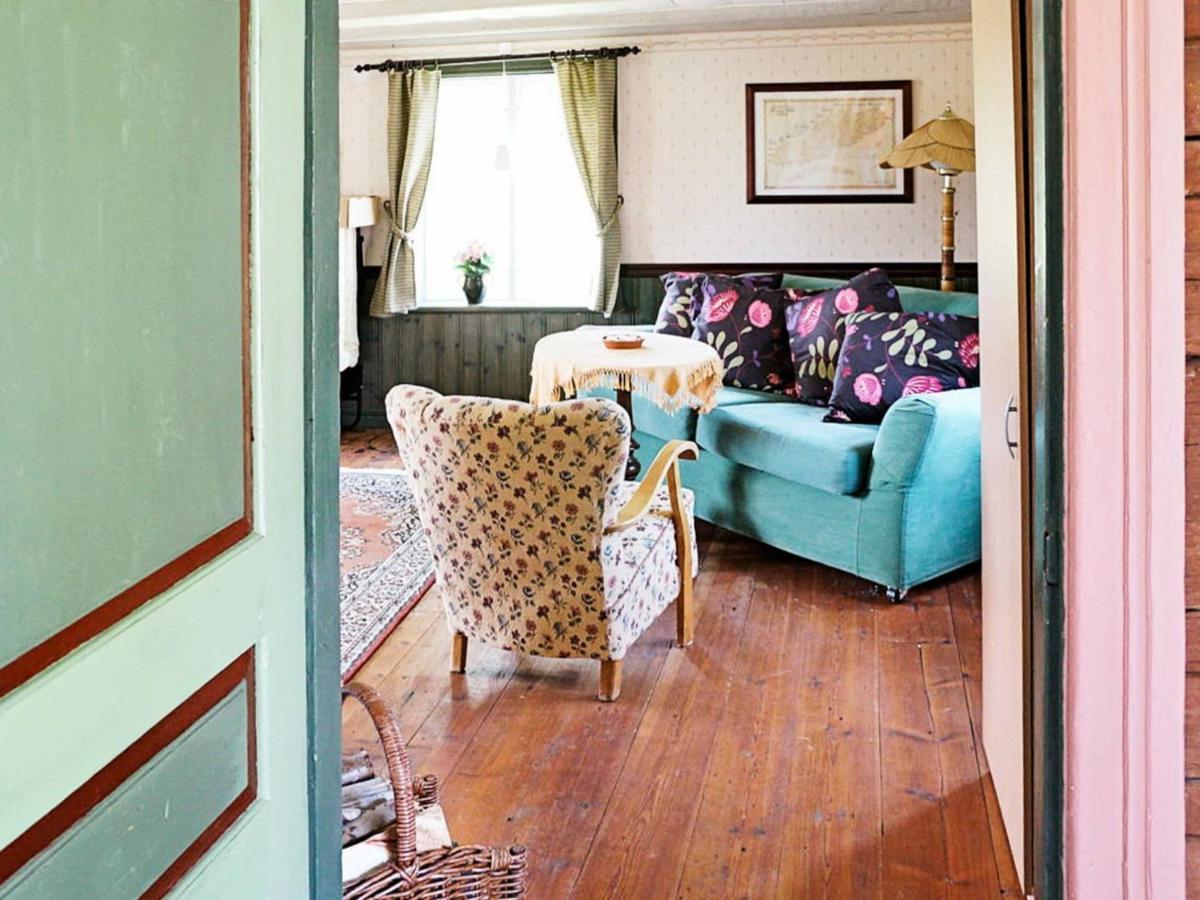 4 Person Holiday Home In Ankarsrum Hult  Zimmer foto